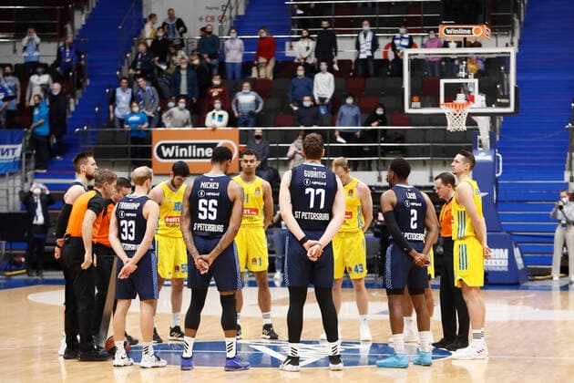 Basketball, EuroLeague, Zenit St. Petersburg - ALBA Berlin Zenit St Petersburg V ALBA Berlin - Turkish Airlines EuroLeague A minute of silence in memory of David Berlin before the start of the EuroLeague Basketball match between Zenit St. Petersburg and ALBA Berlin on November 17, 2021 at Sibur Arena in Saint Petersburg, Russia. Saint Petersburg Russia  Copyright: xMikexKireevx kireev-notitle211117_npcqR