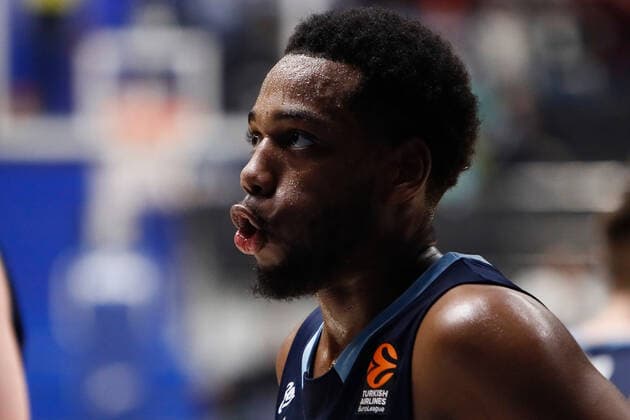 Basketball, EuroLeague, Zenit St. Petersburg - ALBA Berlin Zenit St Petersburg V ALBA Berlin - Turkish Airlines EuroLeague Jordan Loyd of Zenit looks on during the EuroLeague Basketball match between Zenit St. Petersburg and ALBA Berlin on November 17, 2021 at Sibur Arena in Saint Petersburg, Russia. Saint Petersburg Russia  Copyright: xMikexKireevx kireev-notitle211117_npnaX