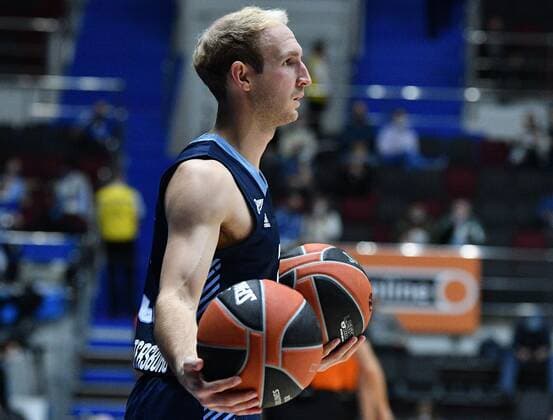 Basketball, EuroLeague, Zenit St. Petersburg - ALBA Berlin Russia Basketball Euroleague Zenit - Alba 6697892 17.11.2021 Zenit?s Conner Frankamp is seen during the Euroleague basketball match between Zenit St. Petersburg and Alba Berlin, in St. Petersburg, Russia. Alexander Galperin Sputnik St. Petersburg Russia  Copyright: xAlexanderxGalperinx