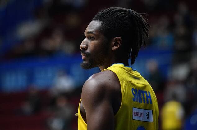 Basketball, EuroLeague, Zenit St. Petersburg - ALBA Berlin Russia Basketball Euroleague Zenit - Alba 6697893 17.11.2021 Alba s Jalen Smith is seen during the break of the Euroleague basketball match between Zenit St. Petersburg and Alba Berlin, in St. Petersburg, Russia. Alexander Galperin Sputnik St. Petersburg Russia  Copyright: xAlexanderxGalperinx
