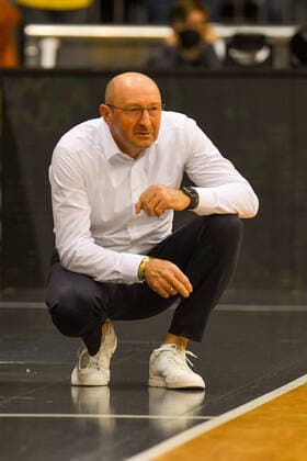 GER, Basketball,BCL, EWE Baskets Oldenburg vs Hereda San Pablo Burgos 17 11 2021, EWE Arena, Oldenburg, GER, BCL, EWE Baskets Oldenburg vs Hereda San Pablo Burgos, in picture Mladen DRIJENCIC EWE Baskets Oldenburg Head Coach Trainer nordphotoxRojahn nph00310