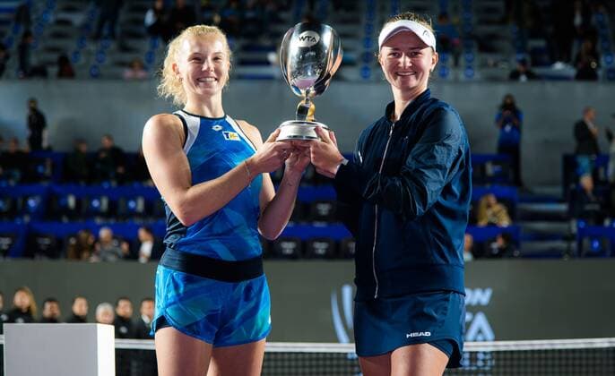 Mandatory Credit: Photo by Rob Prange Shutterstock (12596816ad) Barbora Krejcikova of the Czech Republic & Katerina Siniakova of the Czech Republic pose with the champions trophy after the doubles final of the 2021 Akron WTA, Tennis Damen Finals Guadalajara WTA tennis tournament Akron WTA Finals, Day 8, Tennis, Panamerican Tennis Center Guadalajara, Mexico - 17 Nov 2021 Akron WTA Finals, Day 8, Tennis, Panamerican Tennis Center Guadalajara, Mexico - 17 Nov 2021  Copyright: xRobxPrange Shutterstockx 12596816ad