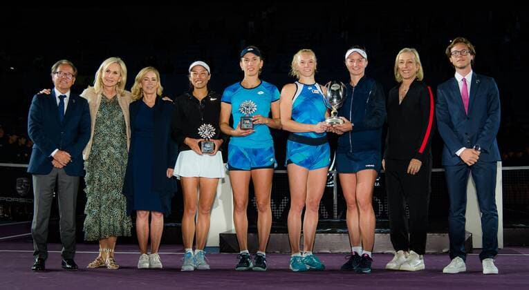 Mandatory Credit: Photo by Rob Prange Shutterstock (12596816an) Su-Wei Hsieh of Chinese Taipeh & Elise Mertens and Barbora Krejcikova of the Czech Republic & Katerina Siniakova of the Czech Republic pose with their trophies after the doubles final of the 2021 Akron WTA, Tennis Damen Finals Guadalajara WTA tennis tournament Akron WTA Finals, Day 8, Tennis, Panamerican Tennis Center Guadalajara, Mexico - 17 Nov 2021 Akron WTA Finals, Day 8, Tennis, Panamerican Tennis Center Guadalajara, Mexico - 17 Nov 2021  Copyright: xRobxPrange Shutterstockx 12596816an