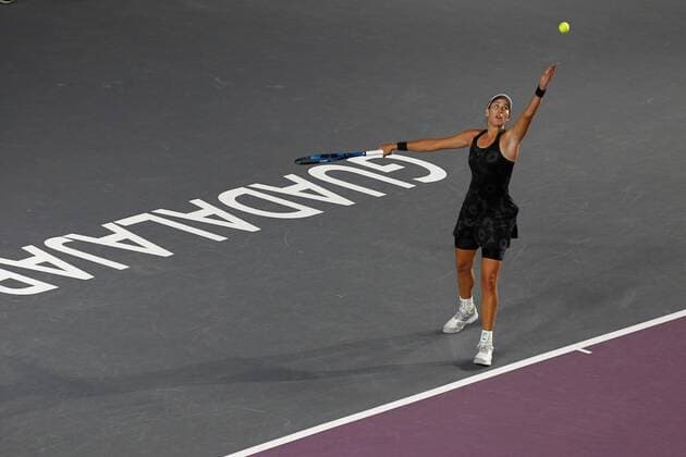 Spanish Garbine Muguruza serves a ball to Estonian Anett Kontaveit during the singles final tennis match of the Akron WTA, Tennis Damen Finals tournament, in Guadalajara, Mexico, 17 November 2021. Akron WTA Finals !ACHTUNG: NUR REDAKTIONELLE NUTZUNG!  Copyright: xFranciscoxGuascox AMDEP3644 20211118-abf902772c5f4d4af9f3b36a7474810f8eb04572