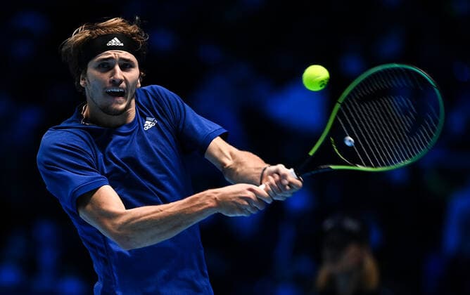 Italy Tennis ATP, Tennis Herren Finals Zverev - Hurkacz 6698955 18.11.2021 Germany s Alexander Zverev returns a shot during the group stage singles tennis match of the ATP Finals against Poland s Hubert Hurkacz at the Pala Alpitour venue in Turin, Italy. Alexey Filippov Sputnik Turin Italy  Copyright: xAlexeyxFilippovx