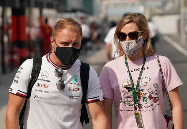 Formula 1 Ooredoo Qatar Grand Prix 2021 18 11 2021, Losail International Circuit, Doha, Formula 1 Ooredoo Qatar Grand Prix 2021 ,pictured is Valtteri Bottas FIN , Mercedes AMG Petronas Formula One Team with girlfriend Tiffany Cromwell. nordphotoxGmbHx xBratic nph00250