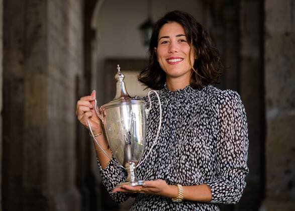 Mandatory Credit: Photo by Rob Prange Shutterstock (12608466e) Garbine Muguruza of Spain at the champions trophy shoot after the final of the 2021 Akron WTA, Tennis Damen Finals Guadalajara WTA tennis tournament 2021 Akron WTA Finals Guadalajara Thursday Trophy Shoot - 18 Nov 2021 2021 Akron WTA Finals Guadalajara Thursday Trophy Shoot - 18 Nov 2021  Copyright: xRobxPrange Shutterstockx 12608466e
