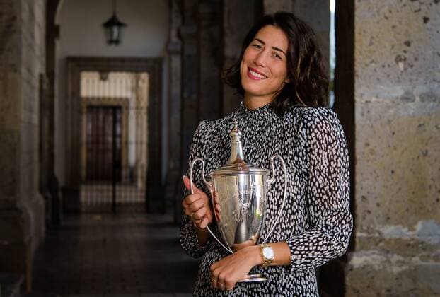 Mandatory Credit: Photo by Rob Prange Shutterstock (12608466c) Garbine Muguruza of Spain at the champions trophy shoot after the final of the 2021 Akron WTA, Tennis Damen Finals Guadalajara WTA tennis tournament 2021 Akron WTA Finals Guadalajara Thursday Trophy Shoot - 18 Nov 2021 2021 Akron WTA Finals Guadalajara Thursday Trophy Shoot - 18 Nov 2021  Copyright: xRobxPrange Shutterstockx 12608466c