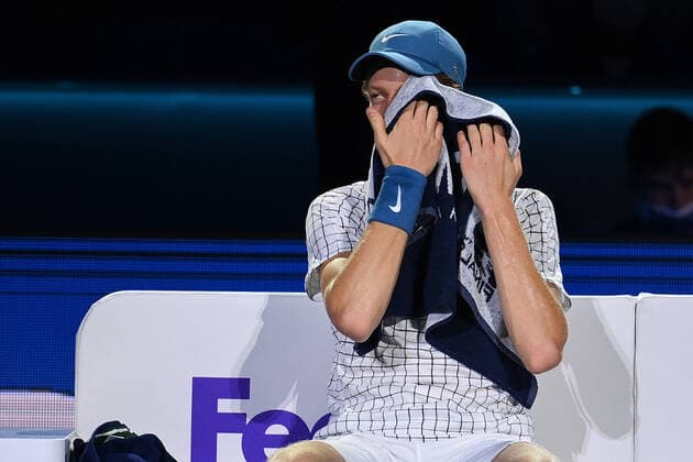 Photo Marco Alpozzi LaPresse November 18, 2021 Turin (Italy) Tennis Nitto ATP, Tennis Herren Finals - men s singles - Round Robin Daniil Medvedev Vs Jannik Sinner In the pic: Jannik Sinner (Italy)  Copyright: xMarcoxAlpozzi LaPressex