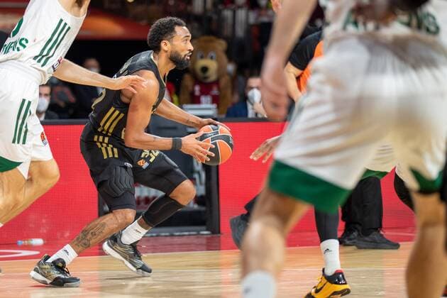 Darrun Hilliard 32 FC Bayern , FC Bayern Basketball vs Panathinaikos Athens, Euroleague, 18 11 2021 Munich Bavaria Germany Copyright: xkolbert-press UlrichxGamelx
