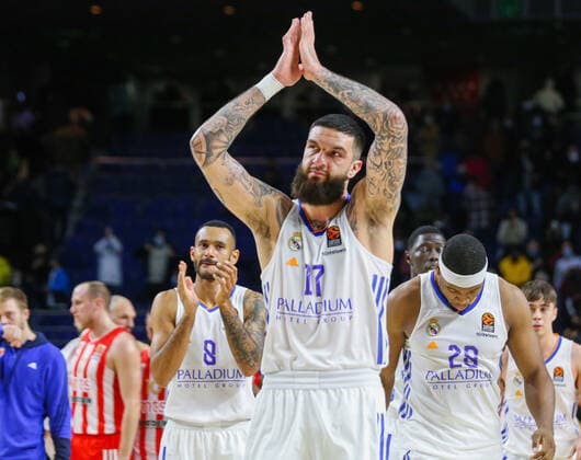 18th November 2021; Wizink Center; Madrid, Spain; Turkish Airlines Euroleague Basketball , Real Madrid versus Crvena Zvezda of Belgrade; Vincent Poirier (Real Madrid Baloncesto) thanks the fans after winning the game  ActionPlus12340162 AgenciaLOF