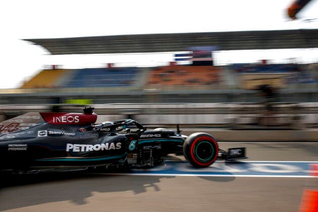 44 Lewis Hamilton GBR, Mercedes AMG Petronas F1 Team , F1 Grand Prix of Qatar at Losail International Circuit on November 19, 2021 in Doha, Qatar Photo by HOCH ZWEI Doha Qatar