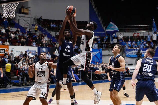 Zenit St Petersburg V AX Armani Exchange Milan - Turkish Airlines EuroLeague Jerian Grant 10 of AX Armani Exchange Milan in action against Alex Poythress 22 of Zenit during the EuroLeague Basketball match between Zenit St. Petersburg and AX Armani Exchange Milan on November 19, 2021 at Sibur Arena in Saint Petersburg, Russia. Saint Petersburg Russia  Copyright: xMikexKireevx kireev-notitle211119_npcUm
