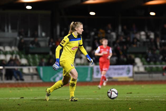 Football I Women I Season 2021 2022 I 1 Women Bundesliga I 9 Matchday I SV Werder Bremen 1 FC Koeln I 19 11 2021 Manon Klett 1, 1 FC Koeln Bremen Stadion Platz 11 Bremen Germany Copyright: xLobeca Schlikisx