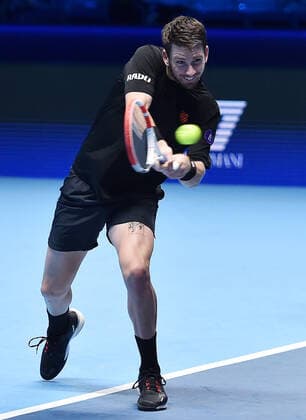 November 19, 2021, TURIN, Italia: Cameron Norrie of England returns the ball during the match against Novak Djokovic of Serbia at the Nitto ATP, Tennis Herren Finals in Turin, Italy, 19 November 2021.ANSA ALESSANDRO DI MARCO Tennis: Nitto ATP Finals in Turin  - ZUMAa110 20211119_zaf_a110_074 Copyright: xAlessandroxDixMarcox