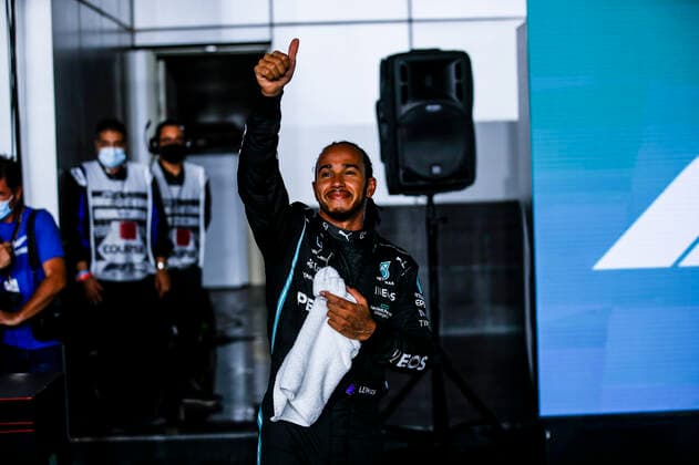 HAMILTON Lewis (gbr), Mercedes AMG F1 GP W12 E Performance, portrait during the Formula 1 Ooredoo Qatar Grand Prix 2021, 20th round of the 2021 FIA Formula One World Championship, WM, Weltmeisterschaft from November 19 to 21, 2021 on the Losail International Circuit, in Lusail, Qatar - F1 - QATAR GRAND PRIX 2021 DPPI Panoramic  _B3_0986