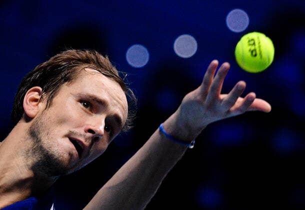 Italy Tennis ATP, Tennis Herren Finals 6700540 20.11.2021 Russia s Daniil Medvedev serves a ball during the group stage singles semifinal tennis match of the ATP Finals against Norway s Casper Ruud at the Pala Alpitour venue in Turin, Italy. Alexey Filippov Sputnik Turin Italy  Copyright: xAlexeyxFilippovx