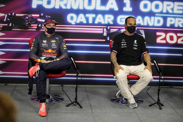 33 Max Verstappen NED, Red Bull Racing , 44 Lewis Hamilton GBR, Mercedes AMG Petronas F1 Team , F1 Grand Prix of Qatar at Losail International Circuit on November 20, 2021 in Doha, Qatar Photo by HOCH ZWEI Doha Qatar