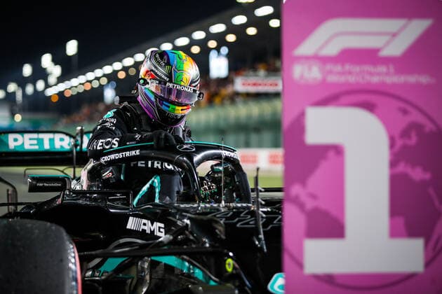 HAMILTON Lewis (gbr), Mercedes AMG F1 GP W12 E Performance, portrait pole position during the Formula 1 Ooredoo Qatar Grand Prix 2021, 20th round of the 2021 FIA Formula One World Championship, WM, Weltmeisterschaft from November 19 to 21, 2021 on the Losail International Circuit, in Lusail, Qatar - F1 - QATAR GRAND PRIX 2021 DPPI Panoramic  20211120_GOODEN_FGO06215
