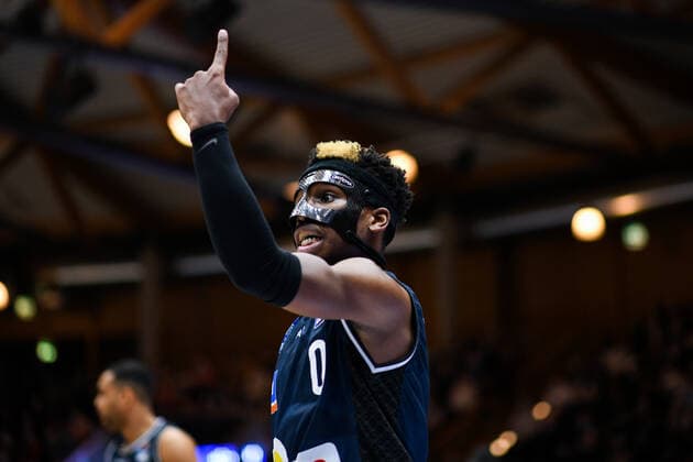 T J Shorts Merlins Crailsheim gives instructions, GER, HAKRO Merlins Crailsheim vs Hamburg Towers, 20 11 2021, 8 match day easycredit Basketball Bundesliga, season 2021 2022 GER, HAKRO Merlins Crailsheim vs Hamburg Towers, 20 11 2021, 8 match day easycredit Basketball Bundesliga, season 2021 2022 Crailsheim Copyright: xEibner MichaelxMemmlerx EP_MMR
