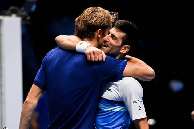 Photo Marco Alpozzi LaPresse November 20, 2021 Turin (Italy) Tennis Nitto ATP, Tennis Herren Finals - men s singles - Novak Djokovic Vs Alexander Zverev In the pic: Alexander Zverev (Germany) Novak Djokovic (Serbia)  Copyright: xMarcoxAlpozzi LaPressex