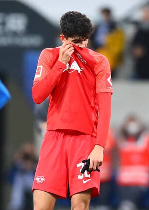 Hoffenheim RB Leipzig 21 11 2021 Sinsheim, 20 11 2021, PreZero Arena, Football, Bundesliga , TSG 1899 Hoffenheim vs RB Leipzig 2 0 1 0 , Disappointed Leipzig players after defeat In picture Hugo Novoa 38, RB Leipzig , DFL regulations prohibit any use of photographs as image sequences and or quasi video ,