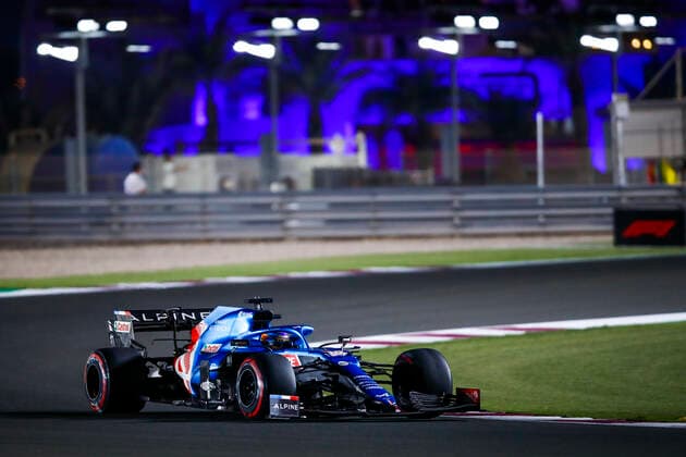 14 ALONSO Fernando (spa), Alpine F1 A521, action during the Formula 1 Ooredoo Qatar Grand Prix 2021, 20th round of the 2021 FIA Formula One World Championship, WM, Weltmeisterschaft from November 19 to 21, 2021 on the Losail International Circuit, in Lusail, Qatar - F1 - QATAR GRAND PRIX 2021 - RACE DPPI Panoramic  00121042__B2_4500.JPG_
