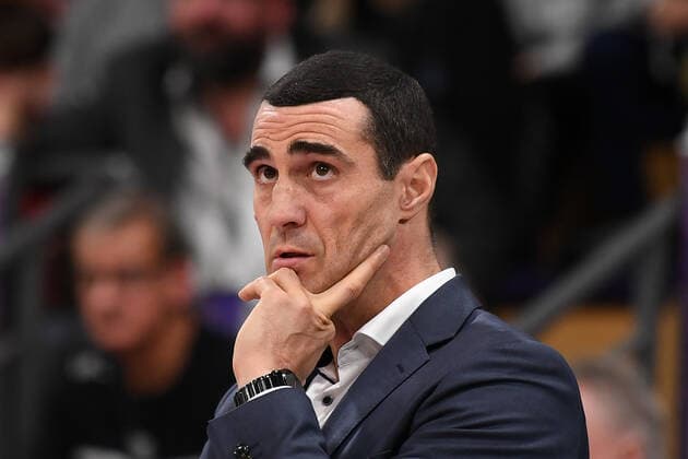 BG Göttingen FC Bayern Munich 21 11 2021, Basketball Bundesliga, 2021 2022 season, matchday 8, BG Göttingen FC Bayern Munich Göttingen coach Roel Moors Göttingen Lower Saxony Germany.