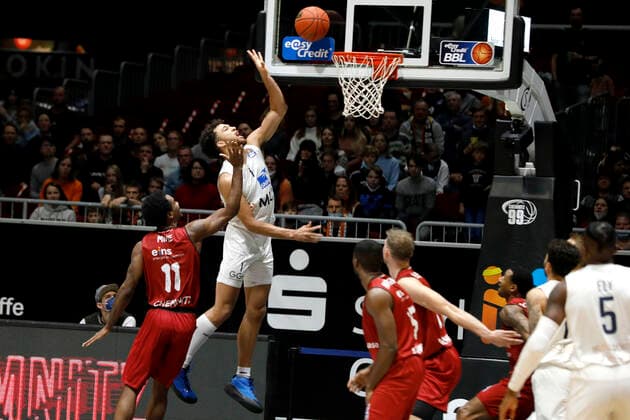 21 11 2021, easyCredit Basketball Bundesliga, BBL, 2021 2022 season, men, Chemnitz Niners MLP Academics Heidelberg Brekkott Chapman, MLP Academics Heidelberg Chemnitz Fair Chemnitz Saxony Germany