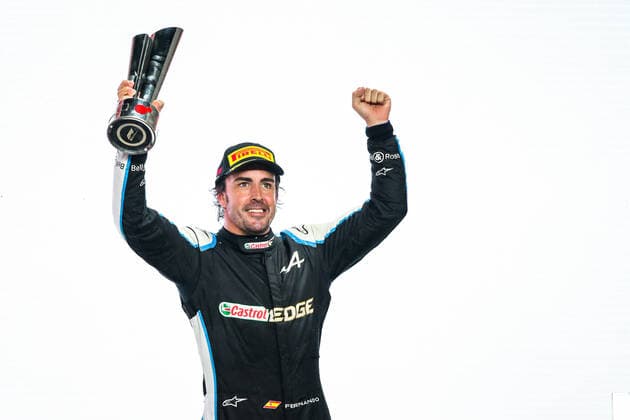 ALONSO Fernando (spa), Alpine F1 A521, portrait podium during the Formula 1 Ooredoo Qatar Grand Prix 2021, 20th round of the 2021 FIA Formula One World Championship, WM, Weltmeisterschaft from November 19 to 21, 2021 on the Losail International Circuit, in Lusail, Qatar - F1 - QATAR GRAND PRIX 2021 - RACE DPPI Panoramic  20211121_GOODEN_FG0D8713