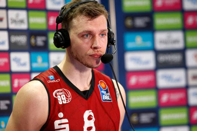 21 11 2021, easyCredit Basketball Bundesliga, BBL, 2021 2022 season, men, Chemnitz Niners MLP Academics Heidelberg Jan Niklas Wimberg, Niners Chemnitz during interview Chemnitz Messe Chemnitz Sachsen Germany