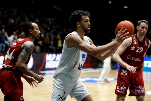 21 11 2021, easyCredit Basketball Bundesliga, BBL, 2021 2022 season, men, Chemnitz Niners MLP Academics Heidelberg Brekkott Chapman, MLP Academics Heidelberg Chemnitz Fair Chemnitz Saxony Germany