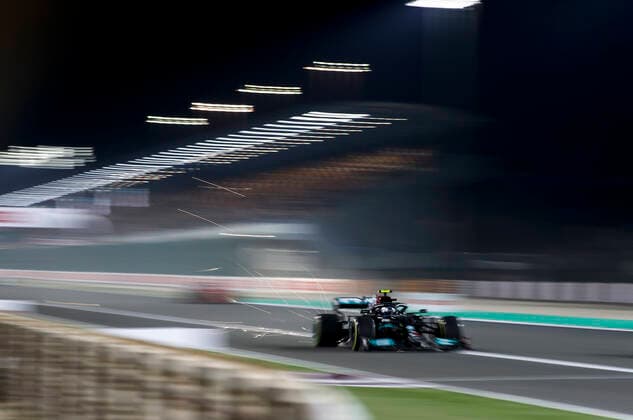 77 Valtteri Bottas FIN, Mercedes AMG Petronas F1 Team , F1 Grand Prix of Qatar at Losail International Circuit on November 21, 2021 in Doha, Qatar Photo by HOCH ZWEI Doha Qatar