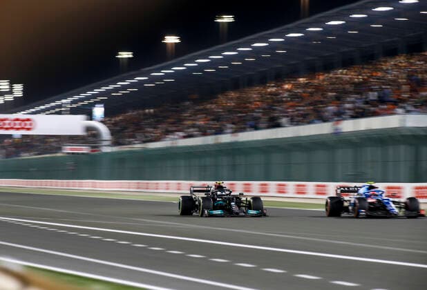 77 Valtteri Bottas FIN, Mercedes AMG Petronas F1 Team , F1 Grand Prix of Qatar at Losail International Circuit on November 21, 2021 in Doha, Qatar Photo by HOCH ZWEI Doha Qatar
