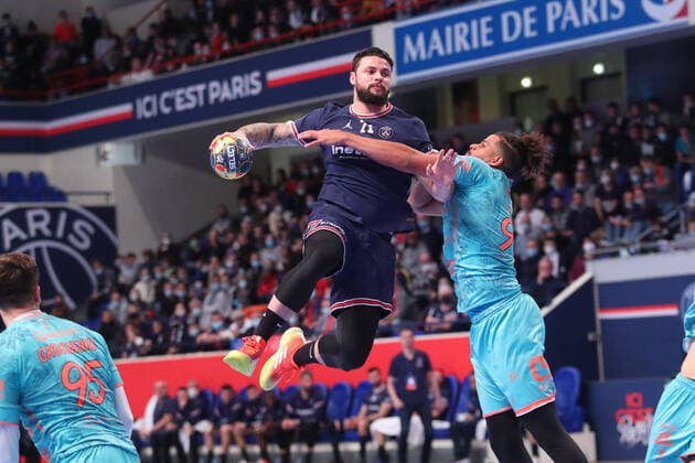 Elohim Prandi (Paris Saint-Germain) HANDBALL : Paris Saint-Germain HB vs Saint-Raphael Var HB - Liqui Moly Starligue - 10eme journee - 21 11 2021 KevinDomas Panoramic 