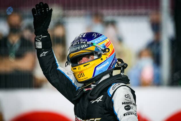 ALONSO Fernando (spa), Alpine F1 A521, portrait celebrating podium during the Formula 1 Ooredoo Qatar Grand Prix 2021, 20th round of the 2021 FIA Formula One World Championship, WM, Weltmeisterschaft from November 19 to 21, 2021 on the Losail International Circuit, in Lusail, Qatar - F1 - QATAR GRAND PRIX 2021 - RACE DPPI Panoramic  20211121_GOODEN_FG0D8607