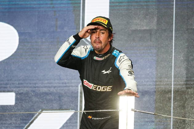 ALONSO Fernando (spa), Alpine F1 A521, portrait celebrating podium during the Formula 1 Ooredoo Qatar Grand Prix 2021, 20th round of the 2021 FIA Formula One World Championship, WM, Weltmeisterschaft from November 19 to 21, 2021 on the Losail International Circuit, in Lusail, Qatar - F1 - QATAR GRAND PRIX 2021 - RACE DPPI Panoramic  20211121_GOODEN_FG0D8625