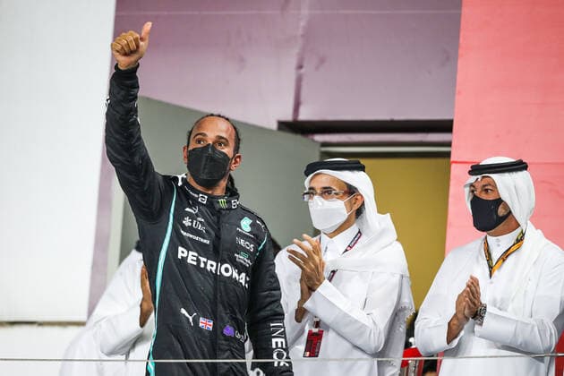 HAMILTON Lewis (gbr), Mercedes AMG F1 GP W12 E Performance, portrait podium during the Formula 1 Ooredoo Qatar Grand Prix 2021, 20th round of the 2021 FIA Formula One World Championship, WM, Weltmeisterschaft from November 19 to 21, 2021 on the Losail International Circuit, in Lusail, Qatar - F1 - QATAR GRAND PRIX 2021 - RACE DPPI Panoramic  20211121_GOODEN_FG0D8632