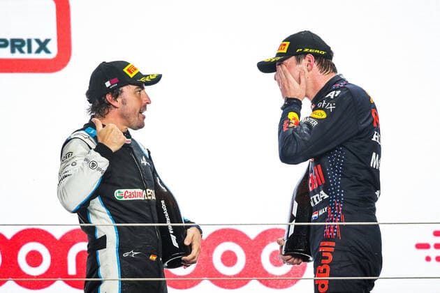 ALONSO Fernando (spa), Alpine F1 A521, VERSTAPPEN Max (ned), Red Bull Racing Honda RB16B, portrait podium during the Formula 1 Ooredoo Qatar Grand Prix 2021, 20th round of the 2021 FIA Formula One World Championship, WM, Weltmeisterschaft from November 19 to 21, 2021 on the Losail International Circuit, in Lusail, Qatar - F1 - QATAR GRAND PRIX 2021 - RACE DPPI Panoramic 20211121_GOODEN_FG0D8760