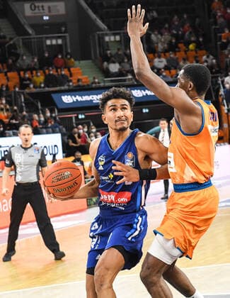 GER, BBL, ratiopharm ulm vs ALBA Berlin 21 11 2021, ratiopharm arena, Neu Ulm, GER, BBL, ratiopharm ulm vs ALBA Berlin, pictured Maodo Lo Berlin, 0 , Semaj Christon Ulm, 0 nordphotoxGmbHx xHafner nph00200