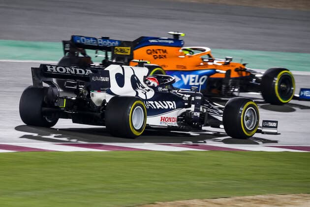 10 Pierre Gasly FRA, Scuderia AlphaTauri Honda , 4 Lando Norris GBR, McLaren F1 Team , F1 Grand Prix of Qatar at Losail International Circuit on November 21, 2021 in Doha, Qatar Photo by HOCH ZWEI Doha Qatar