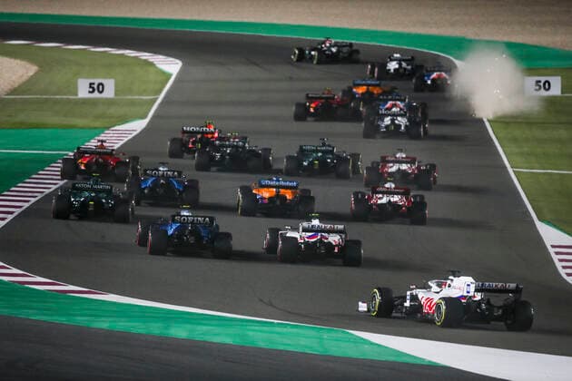 Start, 9 Nikita Mazepin RUS, Haas F1 Team , 6 Nicholas Latifi CAN, Williams Racing , 47 Mick Schumacher GER, Haas F1 Team , F1 Grand Prix of Qatar at Losail International Circuit on November 21, 2021 in Doha, Qatar Photo by HOCH ZWEI Doha Qatar