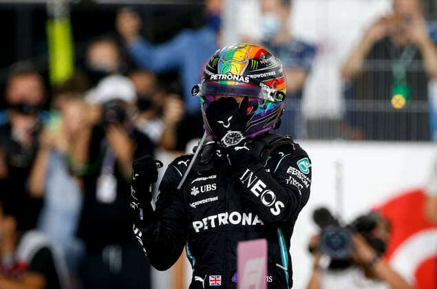 44 Lewis Hamilton GBR, Mercedes AMG Petronas F1 Team , F1 Grand Prix of Qatar at Losail International Circuit on November 21, 2021 in Doha, Qatar Photo by HOCH ZWEI Doha Qatar