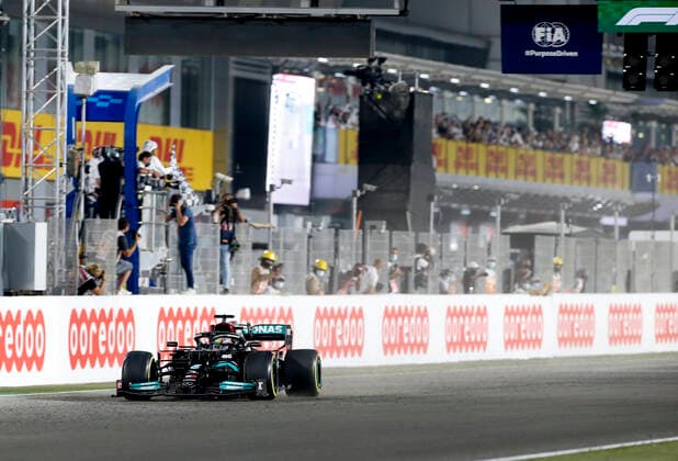 44 Lewis Hamilton GBR, Mercedes AMG Petronas F1 Team , F1 Grand Prix of Qatar at Losail International Circuit on November 21, 2021 in Doha, Qatar Photo by HOCH ZWEI Doha Qatar