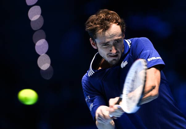Italy Tennis ATP, Tennis Herren Finals 6701454 21.11.2021 Russia s Daniil Medvedev returns a shot to Germany s Alexander Zverev during their singles final match of the ATP Finals at the Pala Alpitour venue in Turin, Italy. Alexey Filippov Sputnik Turin Italy  Copyright: xAlexeyxFilippovx