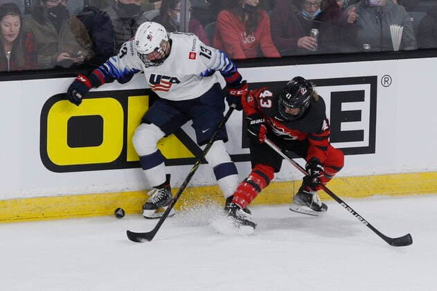November 21, 2021, Kingston, Ontario, Canada: United States forward Grace Zumwinkle (13) battles for the puck with Canada s Kristin OÃ¢â‚¬â ¢Neill (43) during first period action of the Rivalry series in Kingston, Ont., Sunday, Nov. 21, 2021. Canada News - November 21, 2021  - ZUMAc35_ 0142511688st Copyright: xLarsxHagbergx