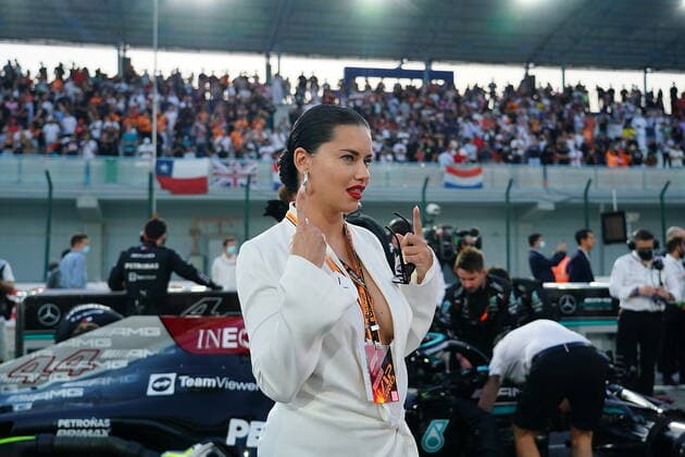 Formula 1 Ooredoo Qatar Grand Prix 2021 21 11 2021, Losail International Circuit, Doha, Formula 1 Ooredoo Qatar Grand Prix 2021 ,in the picture model Adriana Lima nordphotoxGmbHx xBratic nph00250