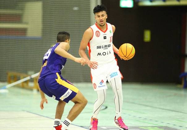Basketball, ProB BARMER 2 Basketball Bundesliga, ProB Nord, Ninth matchday, ETV Hamburg EN Baskets Schwelm 90 105 LEONARDO CONZANE Schwelm, l , Mubarak Salami Wandsbek Hamburg
