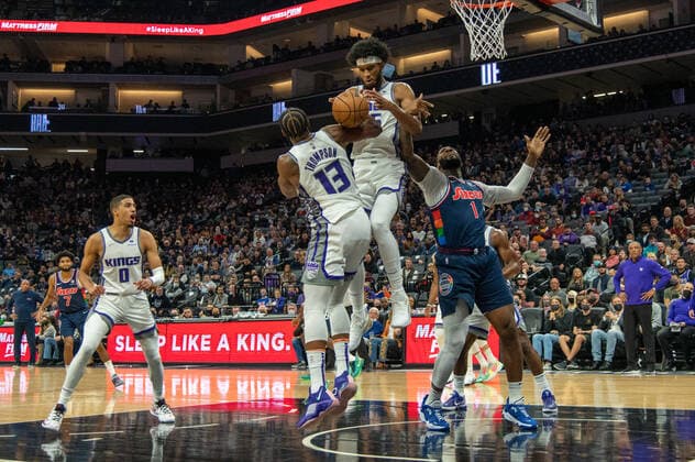 November 22, 2021, Sacramento, CA, USA: Sacramento Kings forward Marvin Bagley III (35) and Sacramento Kings center Tristan Thompson (13) trie to gain control of rebound against Philadelphia 76ers center Andre Drummond (1) during a game at the Golden 1 Center on Monday, November 22, 2021, in Sacramento. Sacramento USA - ZUMAj89_ 0142636685st Copyright: xPaulxKitagakixJr.x