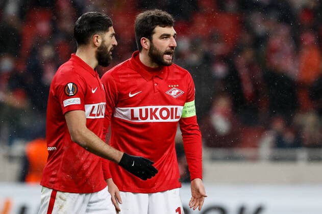 FC Spartak Moscow v SSC Napoli: Group C - UEFA Europa League Georgy Dzhikiya (R) and Samuel Gigot of Spartak Moscow during the UEFA Europa League Group C football match between FC Spartak Moscow and SSC Napoli on November 24, 2021 at Otkritie Arena in Moscow, Russia. Moscow Russia  Copyright: xMikexKireevx kireev-fcsparta211124_npKkx